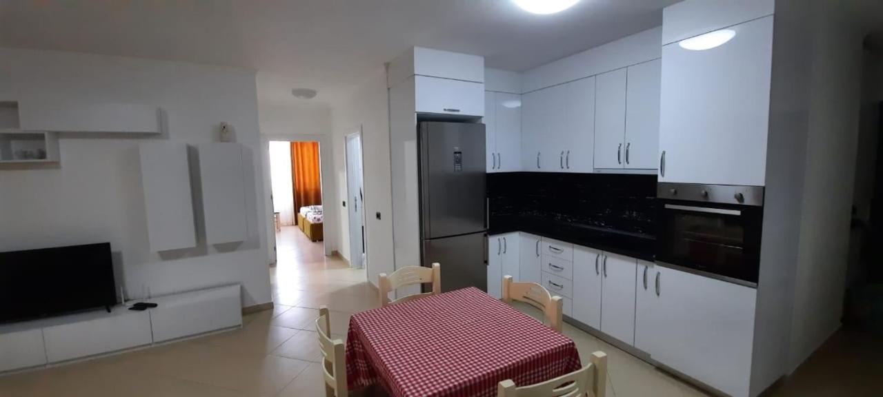 Family Apartment *